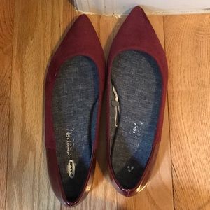 Maroon ballet flats size 9